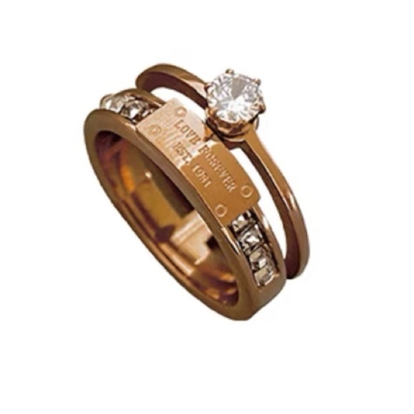 Jewelry - 💎 BOGO❗️ Zirconia Stone Rose Gold Ring